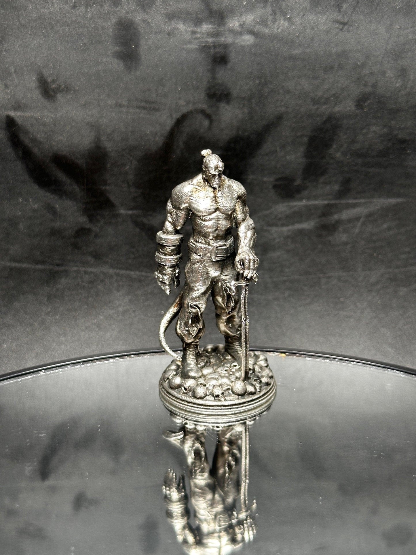 Hellboy - Gold Spartan